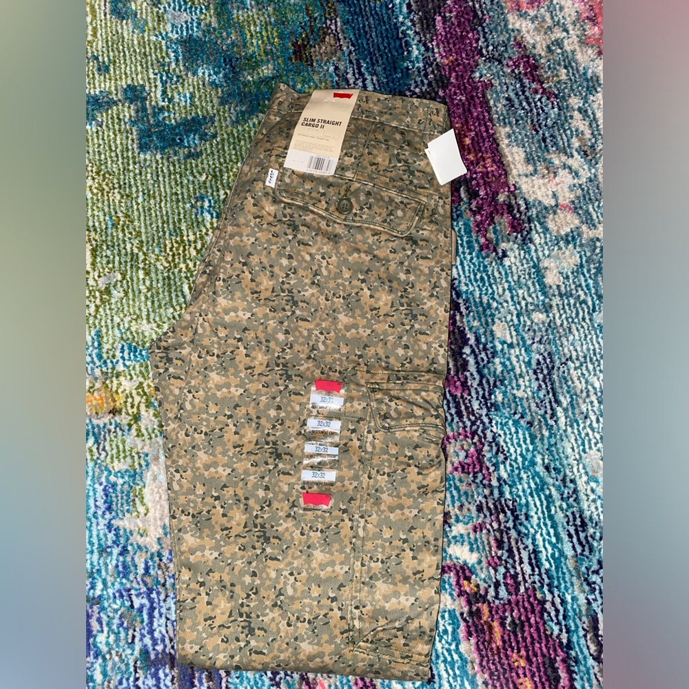 Levis Slim Straight Cargo Pants II
